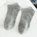 Comfortable women's solid gray short socks, low cut boat socks for daily wear, breathable. - Women's One Size (Individual Tag, EU 36-41) / Light Gray
