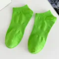 Women solid color low cut boat socks bright green breathable ankle socks daily wear 1 pair - Women's One Size (Individual Tag, EU 36-41) / Fluorescent Green