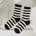 Dames gestreepte halverwege kuit sokken zwart wit casual mode ademend gebreid katoen comfort - Eén maat / Zwart meerkleurig gestreept