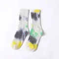 Chaussettes montantes unisexes tie-dye avec motif coloré élégant pour un look streetwear quotidien. - Bloc de couleur gris, jaune et vert