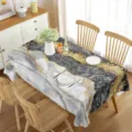 Tovaglia rettangolare impermeabile con motivo marmo e dettagli dorati per decorare la tavola da pranzo. - 70x40cm / Modello 4