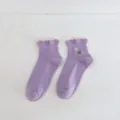 Lila Damensocken mit süßer Blumenstickerei und Rüschenrand, bequemer Alltagsartikel. - Einheitsgröße / Hellviolett