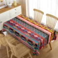 Vista detallada de un mantel rectangular impermeable colorido con patrón geométrico estilo boho. - 70x40cm / Étnico Geométrico