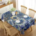 Vista detallada del mantel de comedor impermeable con patrón floral geométrico azul y amarillo. - 70x40cm / Estilo 3