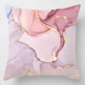 Detalle de funda de cojín decorativo con arte abstracto rosa, funda de almohada estilo acuarela. - 45x45cm / Estilo 2