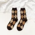 Retro Argyle Wollsocken Damen dick warm, klassischer britischer College-Stil Herbst Winter Socken. - Einheitsgröße / Kaffeebraun