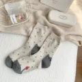 Chaussettes mi-hautes vintage chat pour femme, chaussettes douillettes en laine pour hiver. - Taille unique / Beige