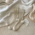 Dicke Zopfmuster Wollsocken für Damen, warme einfarbige Mid-Calf Strümpfe im Retro-Stil. - Einheitsgröße / Beige