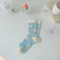 Süße blaue Blumen Mesh Mittelsocken für Damen, süßer japanischer Stil atmungsaktive Sommersocken. - Einheitsgröße / Hellblau Weiß Blumig