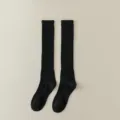 Klassische schwarze Kniestruempfe mit feinem Rippstrick Design fuer Damen Alltag. - Einheitsgröße / Schwarz