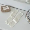White split toe socks for women, breathable cotton mid-tube socks, solid color daily wear. - One Size / Cream White