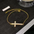 Bracciale in acciaio al titanio dorato con pendente a croce in strass e catena regolabile - Stile Grande Croce Orizzontale con Strass Completo Oro (Stile 2)
