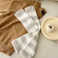 Wärmende Korallen fleece Beinwärmer, kuschelige gestreifte flauschige Kniestrümpfe Winter. - Einheitsgröße / Gestreift Beige