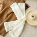 Verdichtete flauschige weiße Korallenfleece Stulpen, gemütliche Winterschlaf Socken Heim. - Einheitsgröße / Weiß