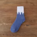 Gemütliche blau-weiße Korallenfleece Damen-Mittelsocken, dicke warme Winterschlaf-Bodensocken. - Einheitsgröße / Blau und Weiß