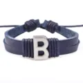 Pulsera de cuero negro con letra B ajustable trenzada regalo de joyería para pareja - Letra B / Negro