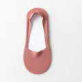 Pink ice silk low-cut invisible socks for women, summer thin non-slip anti-drop variant model. - One Size / Red