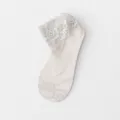 Damen Sommer dünne atmungsaktive Kurzsocken mit eleganter Spitzenborte und hohem Tragekomfort. - Einheitsgröße / Grau