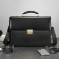 Borsa da lavoro classica in vera pelle da uomo grande capacità con serratura metallica. - Nero