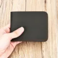 Cartera corta de cuero genuino para hombre, estilo vintage de piel de vaca bifold. - Café Oscuro