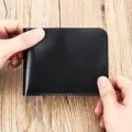 Cartera de cuero genuino negro para hombre, modelo corto y compacto de uso diario. - Negro