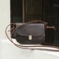 Retro bruine echt lederen schoudertas, kleine vintage zadel-tas voor vrouwen dagelijks. - Donker Koffie