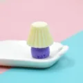 Miniatur Schreibtischlampe aus Harz in Macaron-Farben für DIY-Handwerk und Bastelarbeiten - Lila