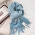 Lichtblauwe visgraat kasjmier kwastjessjaal, warme winterse franjesjaal voor dames kleding. - 31*183cm / 03 Lamswol Blauw