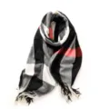 Écharpe à carreaux noirs et blancs frangée effet cachemire mode hiver femme variante. - Noir et Blanc