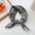 Vintage petit foulard carre floral coton lin toucher elegante echarpe de cou pour ete mode - Rose Bleue