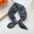Piccolo foulard quadrato geometrico bianco e nero in cotone lino sciarpa da collo donna estate - 18 Cotone-Geometrico Bordo Nero