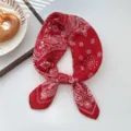 Rotes Paisley Quadratisches Halstuch Bandana fuer Damen Fruehling Stilvolle Dekoration - 38SR-Paisley Lotus Gitter Rot