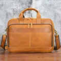 Borsa ventiquattrore uomo in pelle vintage borsa tracolla per computer marrone variante. - 8368 Marrone