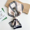 Bufanda de seda larga y estrecha para mujer, twilly geométrico blanco y negro elegante para cuello. - Marco de Cadena Tejido Negro