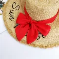 Sommer Strohhut mit roter Schleife, stilvoller geflochtener Damen Sonnenhut für Strand und Urlaub. - Rot