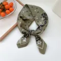 Green satin square scarf with paisley and star print, elegant neckerchief for women shirt decoration. - Green Star Floral
