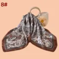 Élégant carré de soie pour femme de 70cm avec imprimé cachemire classique, tissu satiné doux. - Taille 8