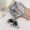 Élégant foulard étroit imprimé géométrique noir et blanc, ruban de cou et bandeau polyvalent. - 30 Écaille de Coquille Blanc