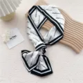 Foulard en soie étroit noir et blanc, bandeau de cheveux élégant et design de cou chic. - 6 Grille Noir et Blanc