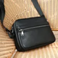 Bolso Bandolera Hombre Piel Negra Bolso Casual Estilo Minimalista Modelo Variante - Cuero granulado natural negro