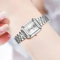 Elegante Damen-Quarzuhr in Rechteckform mit einem silbernen Gliederarmband aus Edelstahl - Silbernes Band Weißes Zifferblatt (Mit Logo)
