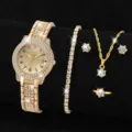 Elegantes Damen-Quarzuhr-Set in Goldoptik mit passendem 5-teiligem Strassschmuck - Zifferblatt mit Zahlen und Armband Schmuckset / 5-teiliges Set / Gold
