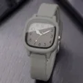 Modische graue quadratische Quarzuhr mit weichem Silikonarmband und Zifferblatt für Schüler - Grau