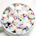 Weiße Fimo-Perlen mit buntem Blumenmuster für DIY-Bastelarbeiten und Handyhüllen-Dekoration - Bunter runder Stil