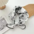 Sciarpa quadrata in cotone e lino stampa floreale a pois nero e bianco moda donna elegante - Applicazione Floreale Bianca