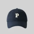 Dunkelblaue Baseballkappe mit weißem P-Buchstaben-Stick, weiche Freizeitmütze für Damen und Herren. - Standardgröße (55-59 cm) Verstellbar / Marineblau