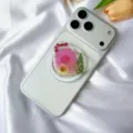 Detalle de soporte para móvil de resina en forma de corazón con flores secas reales - Soporte Magnético / Margarita Rosa Amarilla