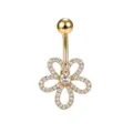 Vue macro détaillée d'un élégant piercing au nombril en forme de fleur dorée avec zircons - Design No.18