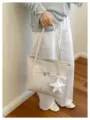 Elegante minimalistische beige Tragetasche mit süßem Sternanhänger und Schleife - Mit Sternanhänger / Weiß