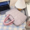 Borsa porta PC trapuntata lilla con manici rosa per notebook da 14-16 pollici - Grande / Viola chiaro